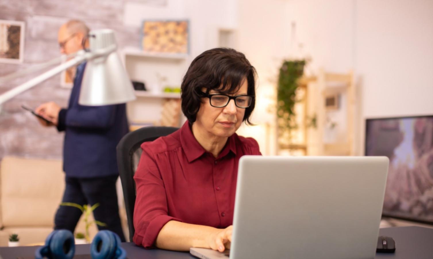 Moderne digitale Lernumgebung für Finanzstudium